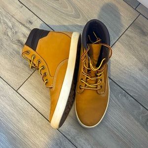 Timberland Sneakers. Women Size 7
